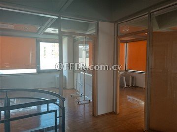 160 sq.m Office  In Athalassas Street, Nicosia - 7