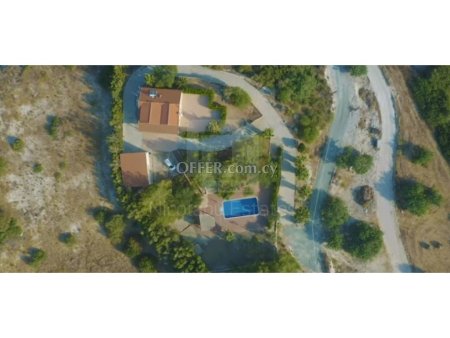 Wonderful four bedroom villa in the forest area of Pissouri - 9