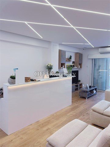3 Bedroom Apartment/Office  On Kennedy Avenue - 2