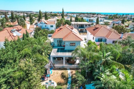 4 Bed Detached Villa for Sale in Oroklini, Larnaca - 10