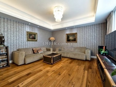 Apartment (Penthouse) in Molos Area, Limassol for Sale - 3
