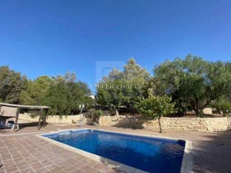 Wonderful four bedroom villa in the forest area of Pissouri - 8