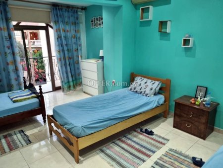 3-bedroom Village House 190 sqm in Pissouri - 12