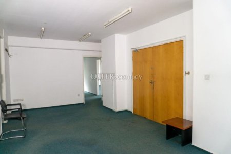 Office for rent in Agioi Omologites Nicosia - 8