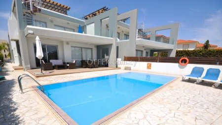 Apartment (Penthouse) in Pervolia, Larnaca for Sale - 6