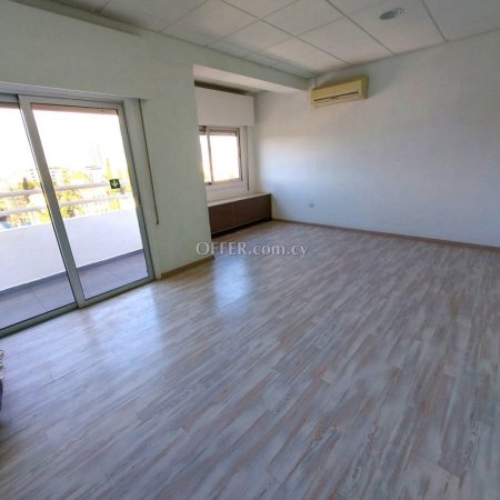 Apartment (Penthouse) in Agioi Omologites, Nicosia for Sale - 4