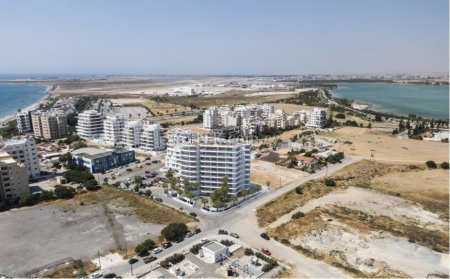 Apartment (Flat) in Mackenzie, Larnaca for Sale - 5