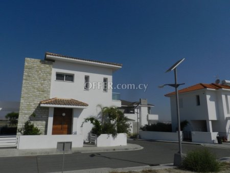 House (Detached) in Dromolaxia, Larnaca for Sale - 5