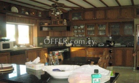 Apartment (Penthouse) in Strovolos, Nicosia for Sale - 5