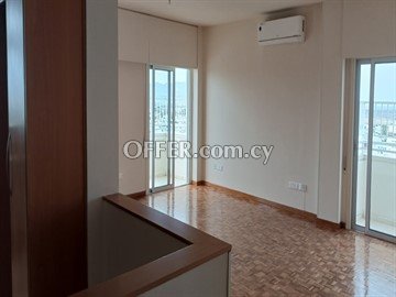 Spacious 3 Bedroom Top Floor Apartment  In Aglantzia, Nicosia - 4