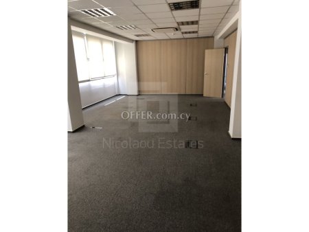Large offices for rent in city center. - 3