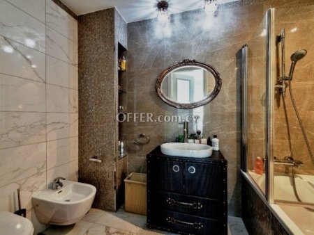 Apartment (Penthouse) in Molos Area, Limassol for Sale - 6