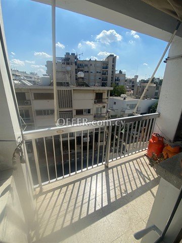 Three-Bedroom Apartment With Beautiful View  In Egkomi, Nicosia - 3
