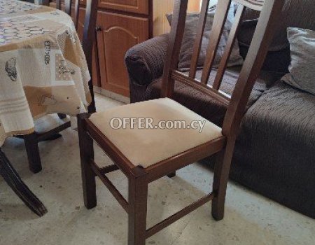 6 brand new kitchen chairs