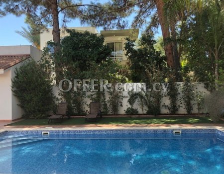 For Sale, Five-Bedroom plus Office Room Detached House in Makedonitissa - 2