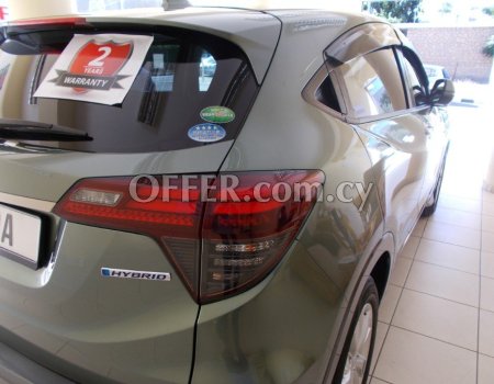 2020 Honda VEZEL 1.5L Hybrid Automatic SUV - 3