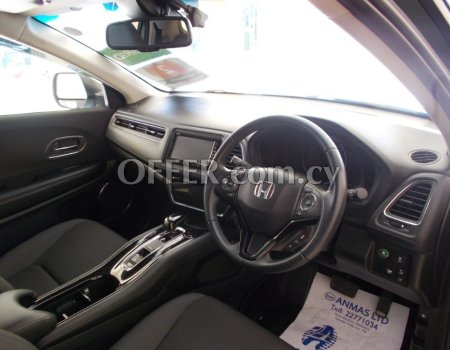 2020 Honda VEZEL 1.5L Hybrid Automatic SUV - 5