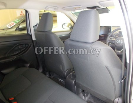 2021 Toyota YARIS CROSS 1.5L Petrol Automatic SUV - 7