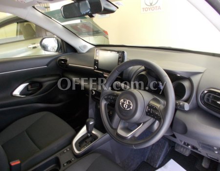 2021 Toyota YARIS CROSS 1.5L Petrol Automatic SUV - 6