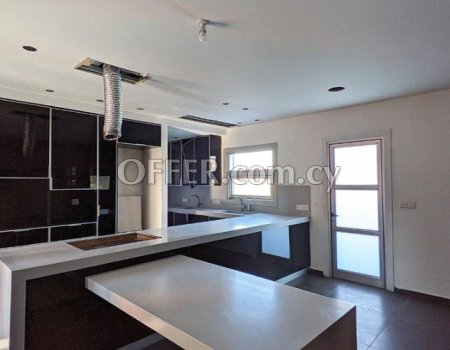 For Sale, Modern Four-Bedroom + Maid’s Room Detached House in Alambra - 5
