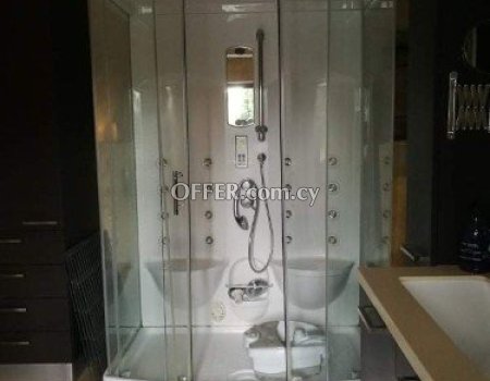 Ενοικιάζεται Μεγάλη Luxury Σουίτα 1 Υπνοδωματίου στους Αγίους Ομολογητές Λευκωσία Κύπρος - 8