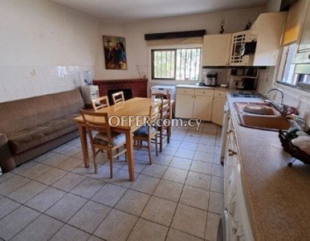 For Sale, Three-Bedroom Semi-Detached House in Latsia - 8