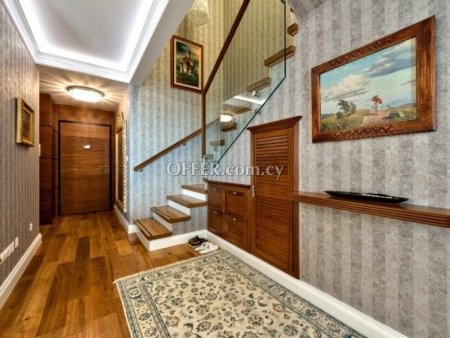 Apartment (Penthouse) in Molos Area, Limassol for Sale - 7