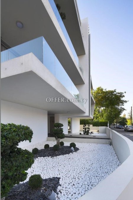 Apartment (Penthouse) in Engomi, Nicosia for Sale - 2