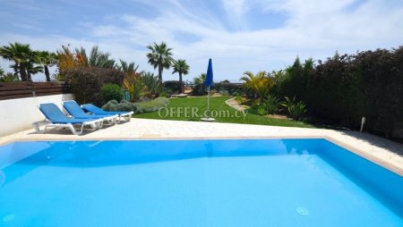 Apartment (Penthouse) in Pervolia, Larnaca for Sale - 2