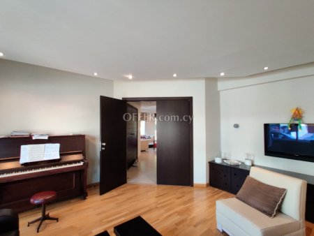 House (Detached) in Crowne Plaza Area, Limassol for Sale - 8