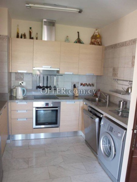 Apartment (Penthouse) in Amathus Area, Limassol for Sale - 2
