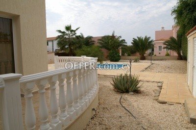 House (Detached) in Mesa Chorio, Paphos for Sale - 8