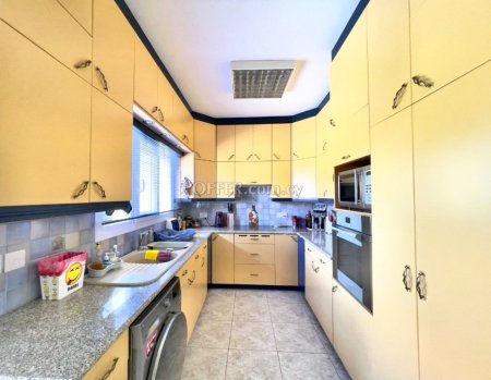 House (Maisonette) in Germasoyia Village, Limassol for Sale - 8
