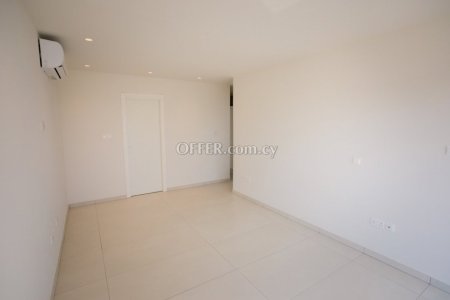 Apartment (Penthouse) in Germasoyia, Limassol for Sale - 8