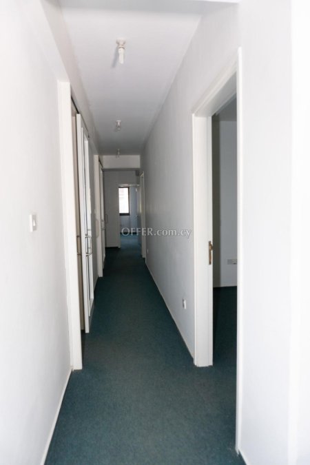 Office for rent in Agioi Omologites Nicosia - 3