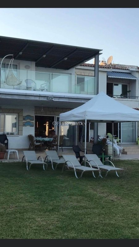 Sea Front Apartment in Larnaca - 3