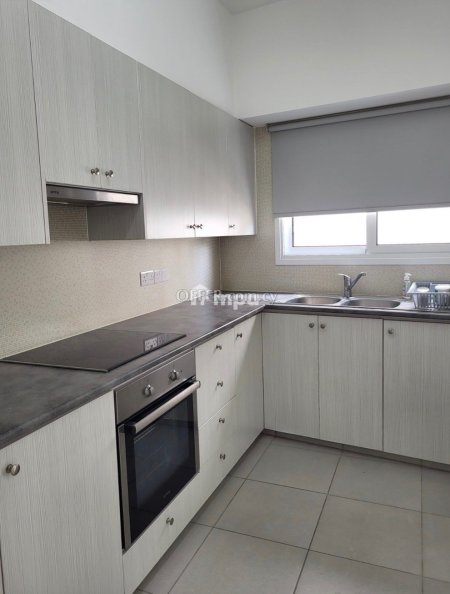 Wholefloor Three Bedroom Apartment in Pallouriotissa For Rent - 1