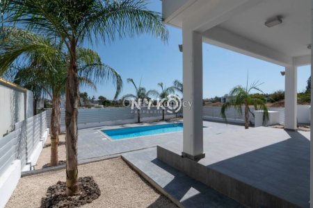 3 bedroom detached house - 23