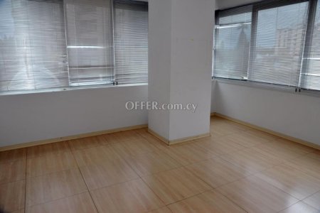 Office for rent in Trypiotis Nicosia - 3