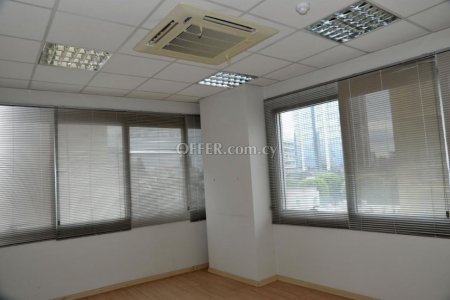 Office for rent in Trypiotis Nicosia - 6