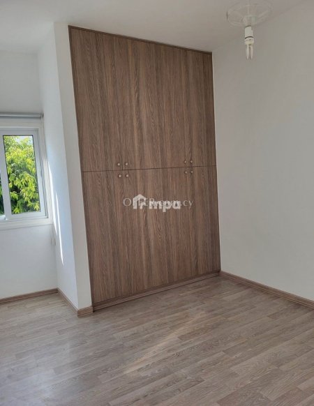 Wholefloor Three Bedroom Apartment in Pallouriotissa For Rent - 6