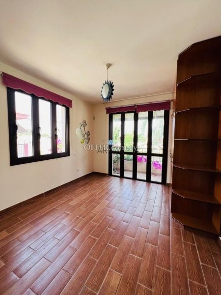 4 Bed House for Rent in Oroklini, Larnaca - 2