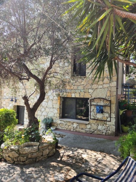3 + 1 Bedroom Stone House For Sale Limassol - 11