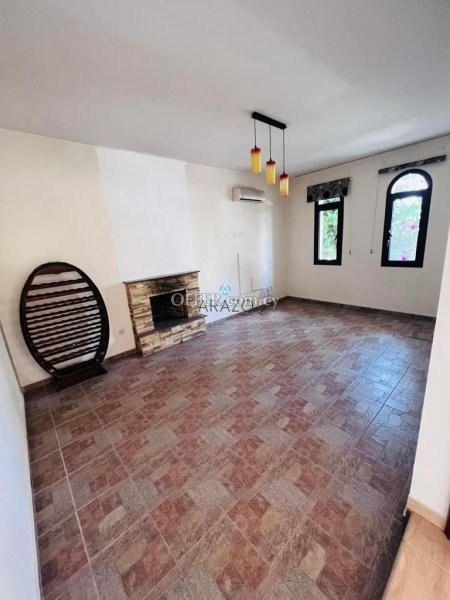 4 Bed House for Rent in Oroklini, Larnaca - 8