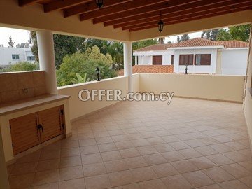 Spacious And Bright 4 Bedroom Upper House  In Egkomi, Nicosia - 2