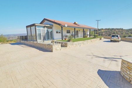 3 bedroom bungalow in amargeti