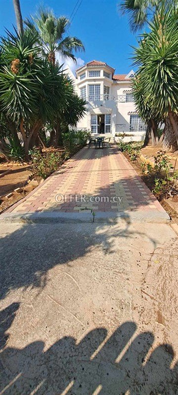 4 Bedroom House  In Agia Fyla, Limassol