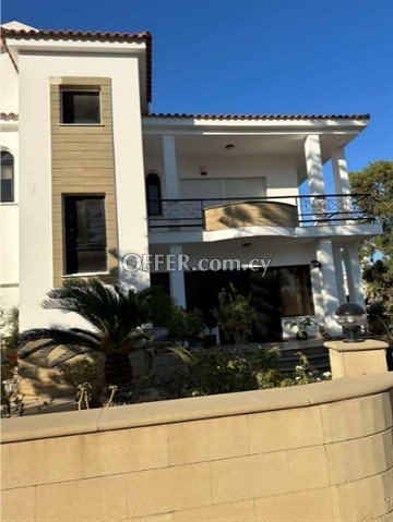Three - Story 4 Bedroom House  In Larnaka - With Walking Distance To T - 4