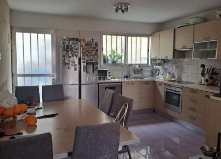House (Maisonette) in Mesa Geitonia, Limassol for Sale - 6