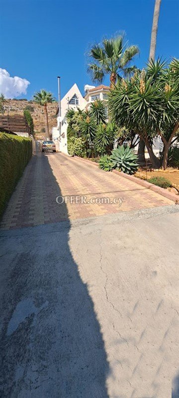 4 Bedroom House  In Agia Fyla, Limassol - 5
